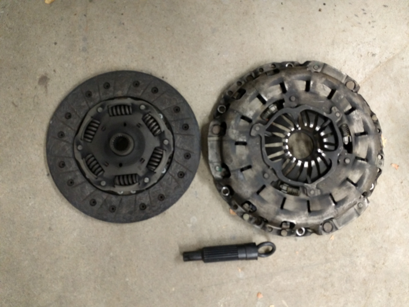 Plenty of life on that clutch disk still. Oh well, still being replaced.